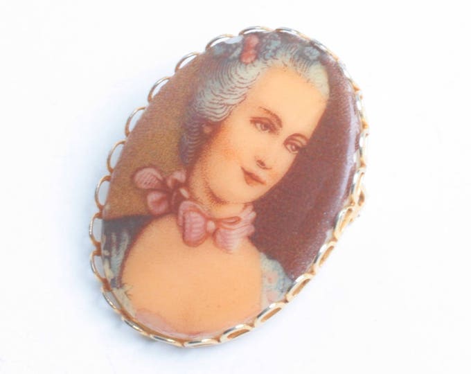 Porcelain Transfer Brooch Portrait Marie Antoinette Vintage