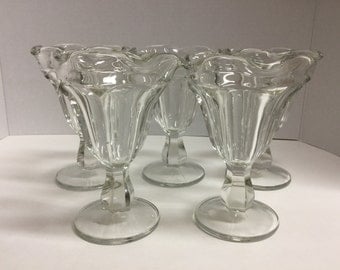 Vintage Set of Sundae Tulip Glasses Dessert Glasses Pudding Fruit Cups Set of 5