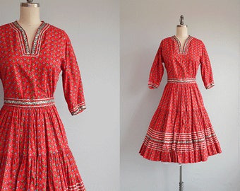Vintage 50s Patio Dress / 1950s Red Heart Calico Square Dance Cotton Two Piece Circle Skirt Top with Silver Rick Rack / Squaw Dress
