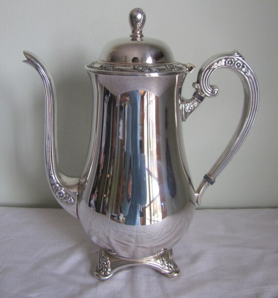 Vintage Oneida Silverplate Park Lane Coffee Pot Teapot