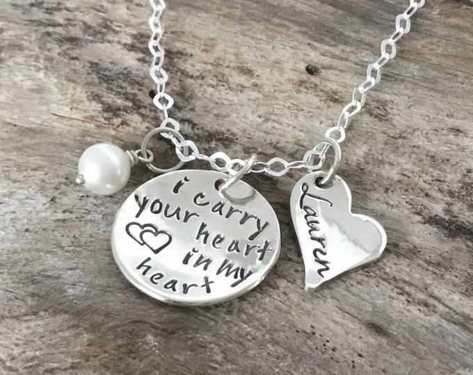 I Carry Your Heart Necklace / E E Cummings Poem Quote Jewelry / Romantic Gift For Wife, Girlfriend, Best Friend or Daughter / Literary Gift