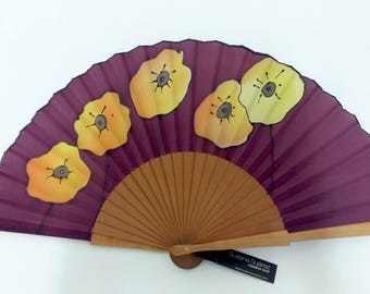 Spanish fan. Original fan of silk hand painted. Spanish fan in natural silk hand painted. poppies fan. Hand fan silk. Contemporary fan.