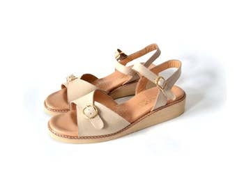 7 Leather sandals, Womens Sandals, Size 75 Sandal, Platform Sandal, Size 7 Sandal, Flat Sandal, Tan Sandal, Nude Sandal, Vintage Sandal