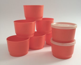 Set of 8 Tupperware Four-Ounce Orange Containers with Two Lids