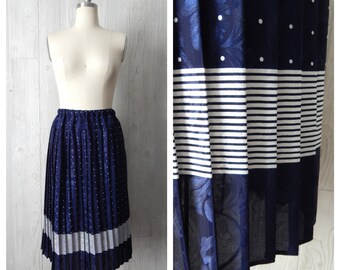 pleats to meet you | Women's Vintage Navy Blue & White Polka Dot Striped Accordian Pleated Midi Skirt // Size Small Medium