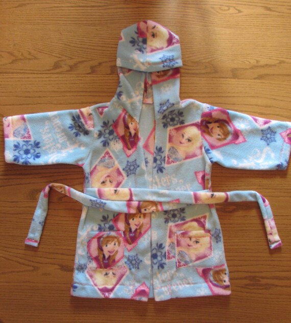 Frozen robe/Frozen fleece robe/girls robe/fleece robe/long robe/robe with pockets/girls gift/Frozen/Frozen gift/toddler robe/junior robe