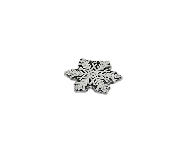 Festive Snow Flake Christmas Decor | Wilton Armetale Christmas Ornaments | Snow Flake Tree Trimming | Vintage Gift Ideas