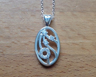 Silver oval filigree crystal filigree necklace