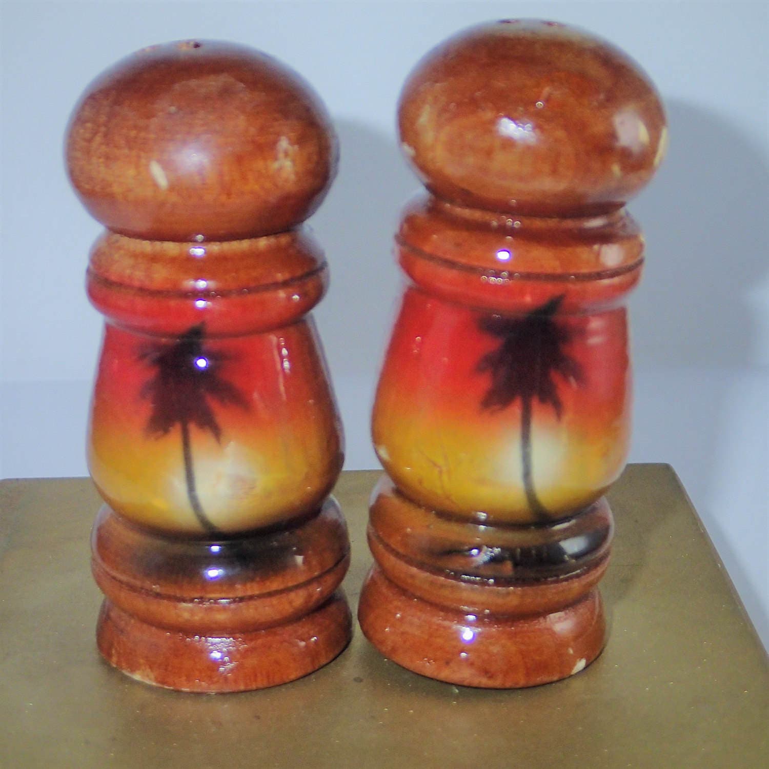 Hawaiian Salt & Pepper Shakers Vintage Wooden Salt and