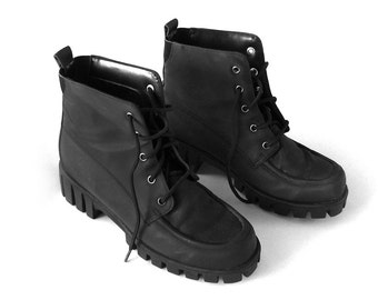 timbs laced