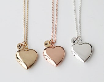 locket necklace, gold heart Locket initial Necklace, gift for lover, gift for mom, Valentine's Day gift, Mother's Day gift, family necklace