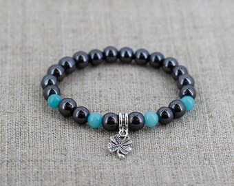 Unisex bracelet Lucky bracelet Four leaf clover bracelet Layered bracelet Root chakra bracelet Stretch bracelet Mother day gift for mom gift