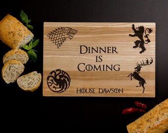 Game of Thrones cutting board – «Dinner is coming» cheese board GOT inspired – Laser engraved Christmas present best gift for men