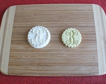 Vine Monogram Single Letter Cookie Cutter Fondant Embosser Personalized Icing Frosting Biscuit Stamp Wedding Cake Fondant Embossing Stamp