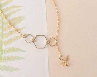 Bee Necklace, Bee Lariate Necklace, Honeycomb Necklace, Bee Lariat, Bee Gift, Bee Charm, Bee Jewellery, Bee Accessories, Cute Necklace