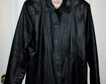 Vintage Ladies Black Leather Jacket by Gianni Ferrara Large Only 12 USD