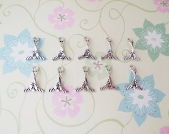 10 pcs - Silver Hockey Sticks & Puck/Field Hockey/Ice Hockey Charm