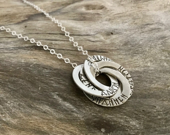 Mom necklace kids names - Mom Necklace - Name Necklace - Mom Jewelry - Mom necklace with kids names - Sterling Silver Intertwined name rings