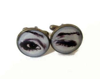 MENS CUFFLINKS - Eye Cufflinks - Eye cuff link - Steampunk eye - Winking eyes - open eye - iris - Black and White - men accessories - eyes