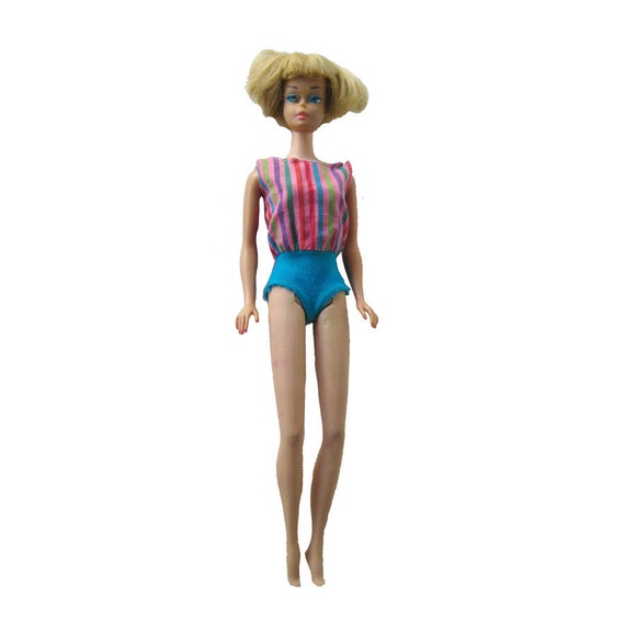 First Issue Bendable Leg Barbie With Ash Bobbed Hair In