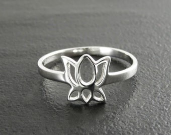 Tiny Lotus Ring, Sterling Silver Lotus Ring, Lotus Flower Ring, Blooming Lotus Flower, Meditation ring, Namaste, yoga jewelry, yoga ring