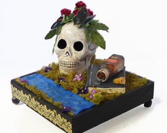 Gothic Diorama - Skull Dark Art - Memento Mori Art - Vanitas Art Piece - Death Art