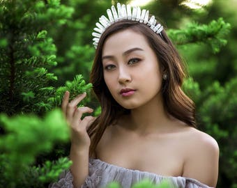 Frosted Goddess Crown** Crystal Crown. Quartz Crown. Bridal Crown. Coachella Crown. Crystal tiara. Wedding hair.