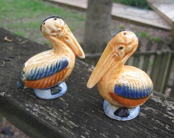 Pelican Salt And Pepper Shaker Set, Cork Stoppers, Made In Japan #218, 2 1/2 Inches High, Ceramic Bird Shakers, Tropical Salt and Pepper Set