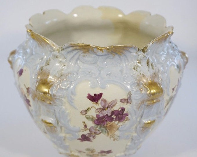 Early 19th Century B&M Vase