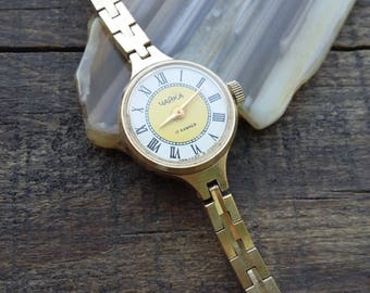 Golden vintage watch. Women's watch, Women's soviet watch, Vintage watch, Russian watch, Chaika watch, 17 jewels watches, Mechanical watch
