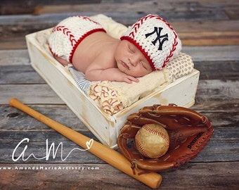 Baby Boy baseball bat - Crochet Baseball Diaper Cover - Baby Baseball outfit, -crochet baby shower gift - newborn baseball - baseball team