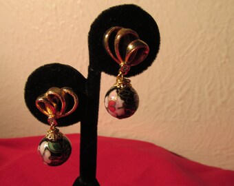 Reposed Gold Cloisonne’ Earrings