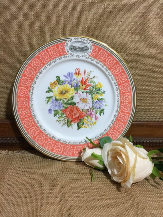 RHS 1992 Chelsea Flower Show Fine Bone China Plate by ELIZABETHAN - " Chelsea Collector " - 10" Decorative Plate - English Cabinet Plate