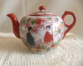 Geisha Girl Teapot