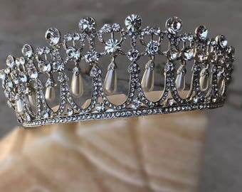 Our PRINCESS DIANA Tiara, Lover's Knot Cambridge Inspired, Royal Tiara, Queen Mary, Elizabeth, Bridal Crown, Wedding, Pageant, Swarovski
