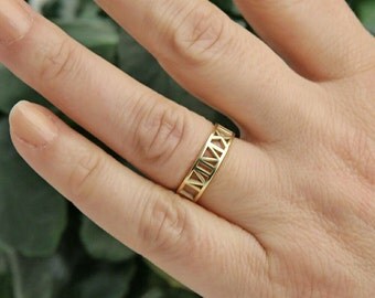 Dainty Roman Numeral Ring-Custom Wedding Band-Date Jewelry-Gold Roman Numeral Jewelry-Bridesmaid Gift-Personalized Gift-Personalized Jewelry