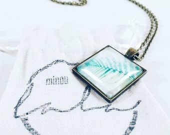 Tropical breeze antique bronze plated pendant necklace