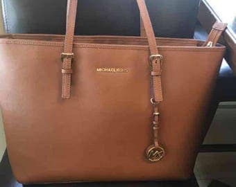 michael kors jet set tote tan