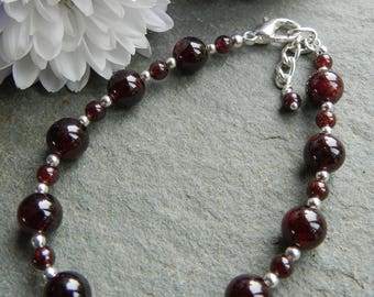 Red Garnet Bracelet, Garnet Gemstone Beaded Bracelet, Gift for Her, Anniversry, Birthday, january Birthstone