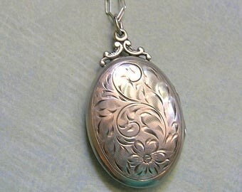 Vintage Sterling Silver Birks Locket With Etched Flower, Vintage Sterling Locket, New Mom Gift, Old Birks Locket (#L267)