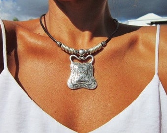 Tribal jewelry, tribal necklaces, women fashion, leather necklaces, womens necklaces, silver necklaces, bead necklaces, pretty necklaces