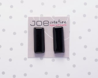 Boucles d'oreilles rectangles en verre fusionné noir et acier inoxydable