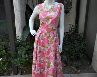 Vintage 1960's Pink Floral Print Dress - Size 10