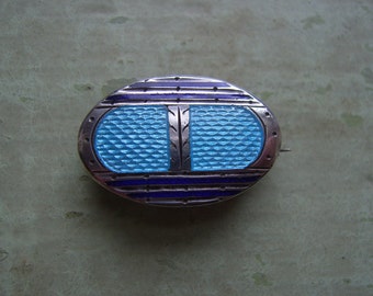 An Antique Enamel Brooch/Pin/Lace Pin - Victorian/Edwardian - Guilloche Enamel - Buckle Motif.
