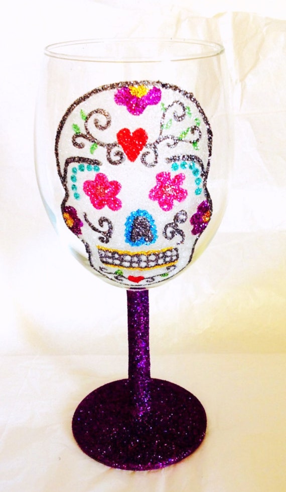 Items similar to Glitter skull wine glass on Etsy