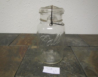 Clear Glass BALL IDEAL JAR, glass cover and wire bail: quart jar, ,5 on jar bottom , canning jar * 1910 - 1923 * #B-9