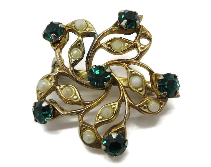 Vintage Coro Rhinestone and Faux Pearl Gold Tone Brooch