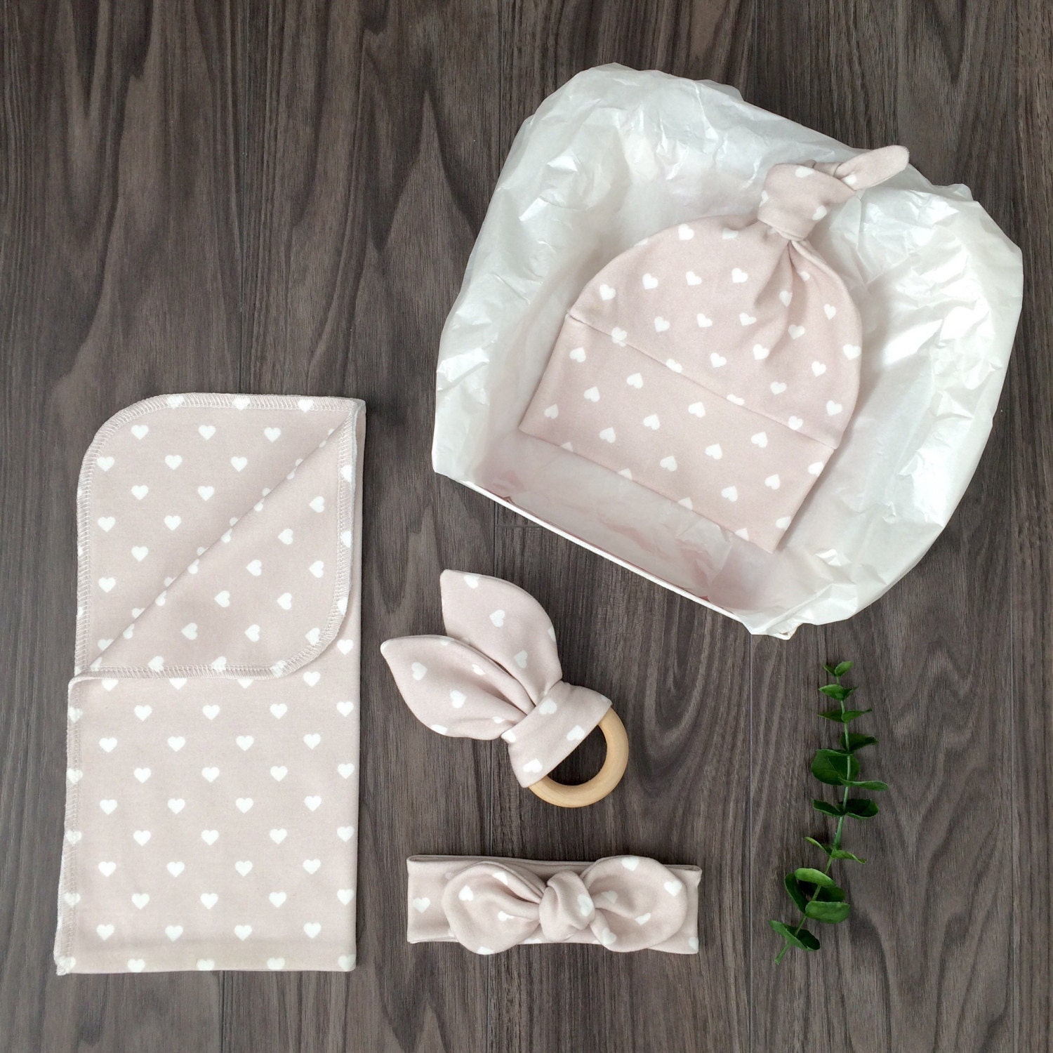 Organic swaddle blanket. Newborn hospital swaddle with hat