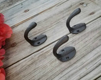 Single wall hook, coat hook, towel hook, cast iron wall hook, entry hooks, industrial hooks, bathroom hook, vintage hook, bag hook