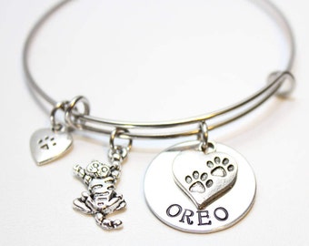 cat bracelet, cat name bracelet, cat theme bracelet, cat name bangle, cat name jewelry, cat theme gift, personalized cat theme gift, cat